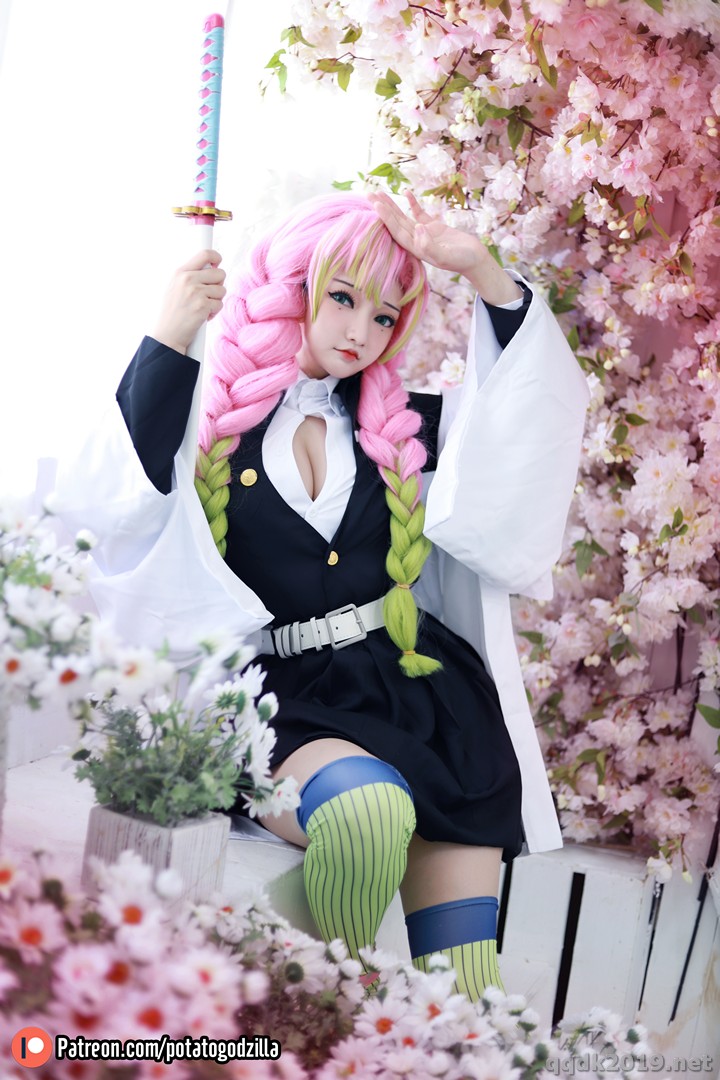 Coser-Potato-Godzilla-Mitsuri-Kanroji-010.jpg