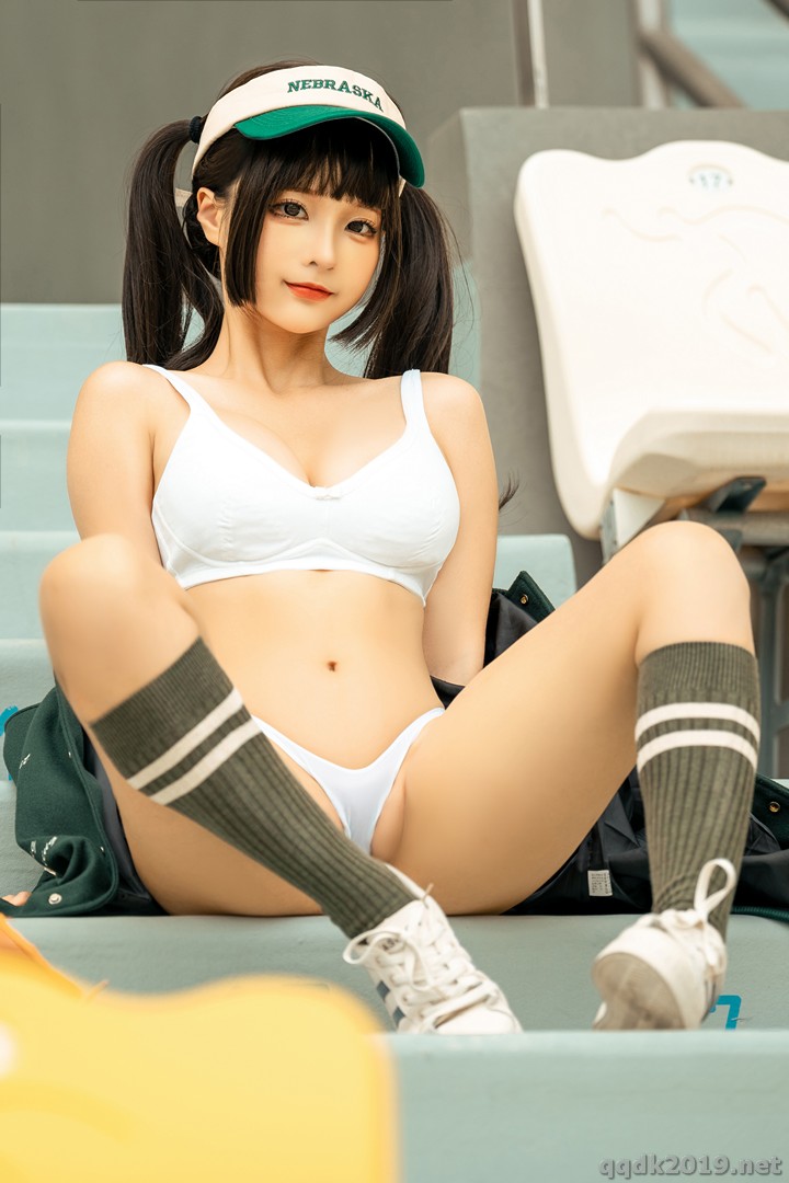 Coser-chunmomo-Baseball-Girl-039.jpg