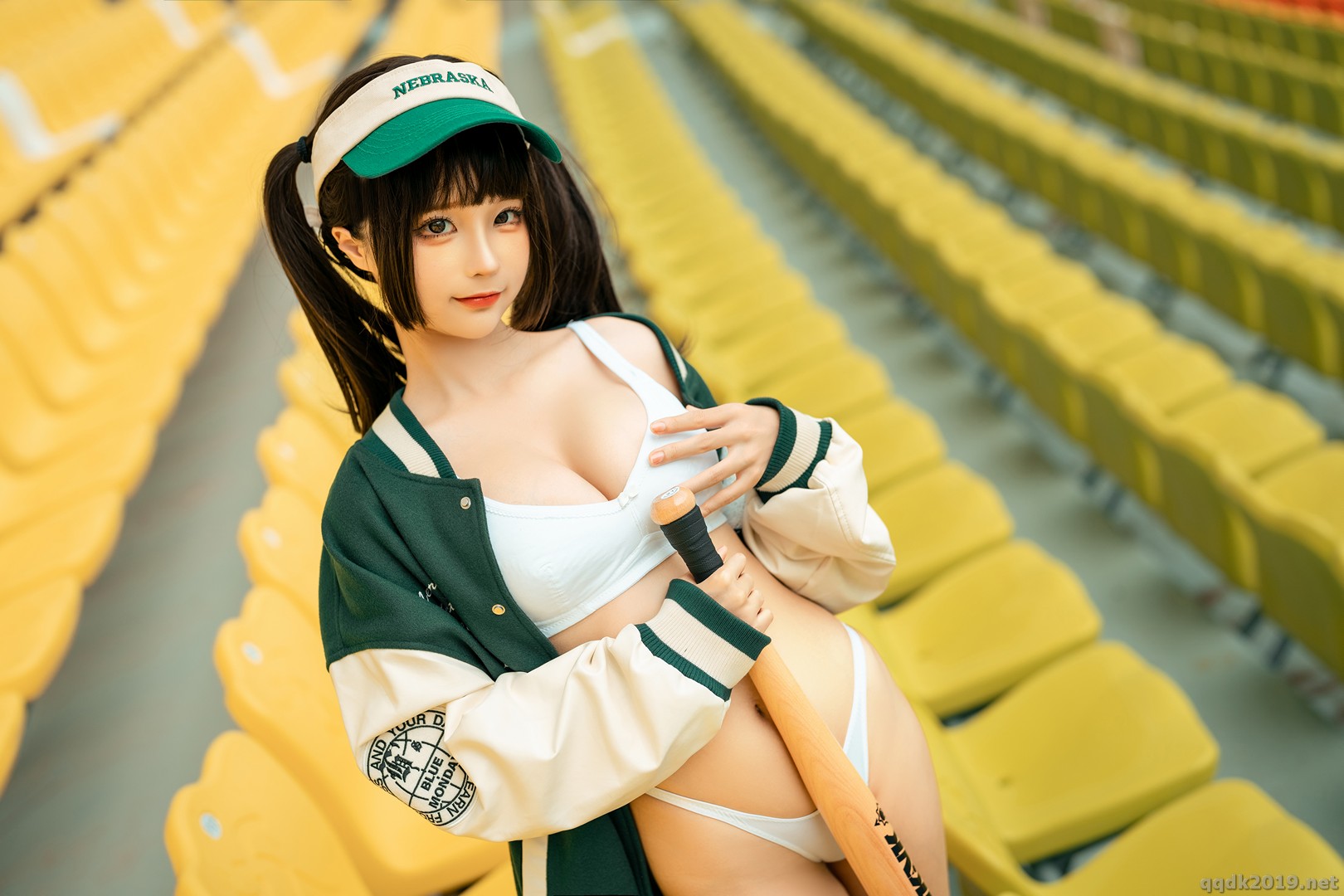 Coser-chunmomo-Baseball-Girl-014.jpg