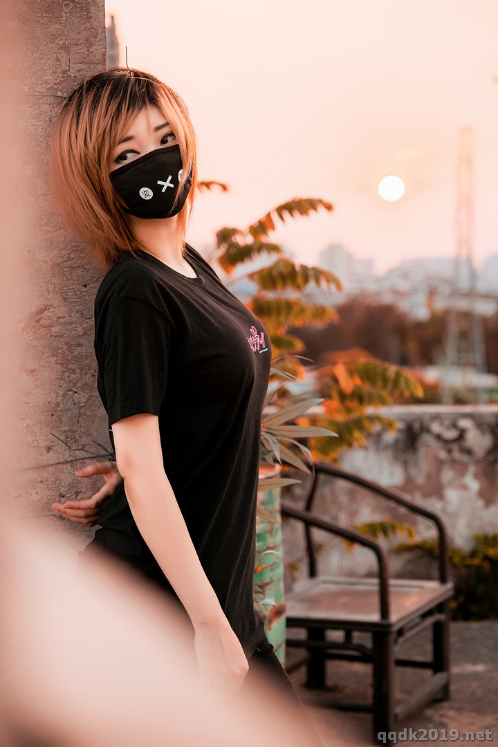 Coser-Potato-Godzilla-Casual-Outside-019.jpg