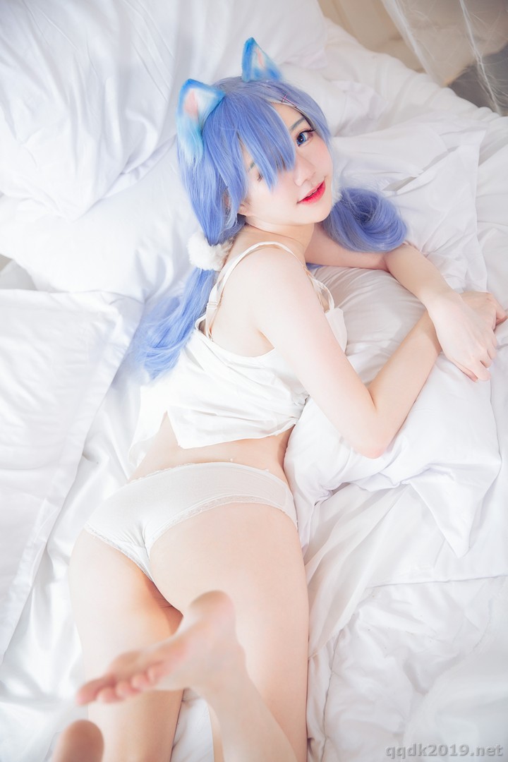 Coser-Sally-Sally-Dorasnow-ReZeroRem-White-Kitty-039.jpg