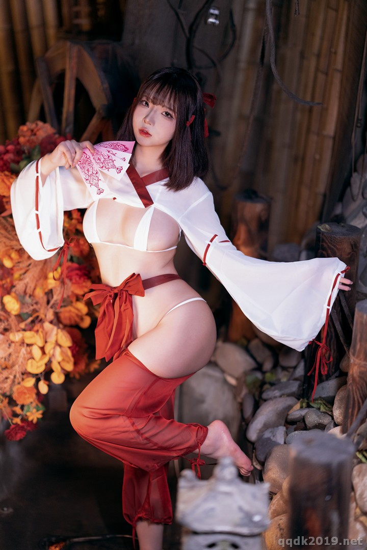 Coser-yuuhui-047.jpg