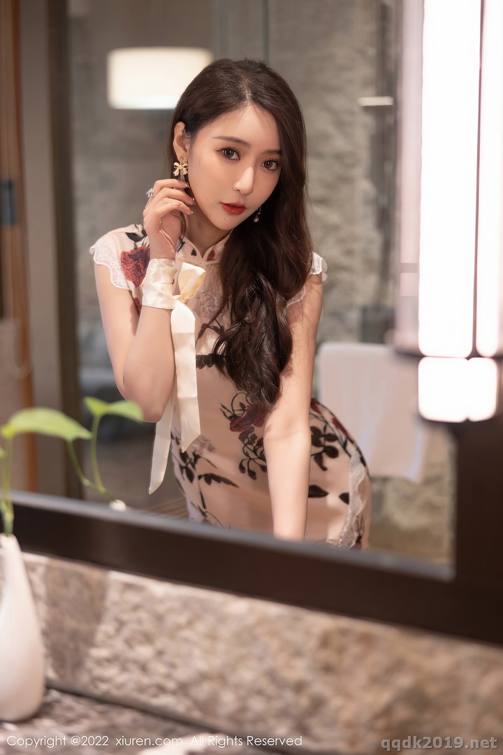 XIUREN-No.4688-Yanni-Wang-Xin-Yao-015.jpg