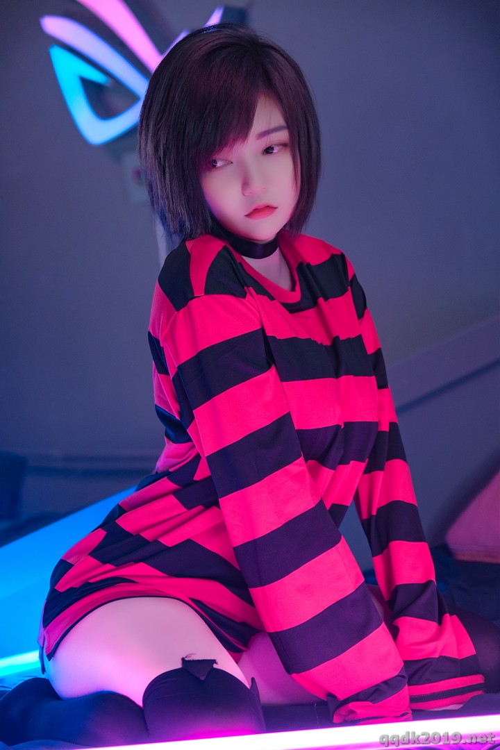 Coser-Potato-Godzilla-Emo-Girlfriend-009.jpg