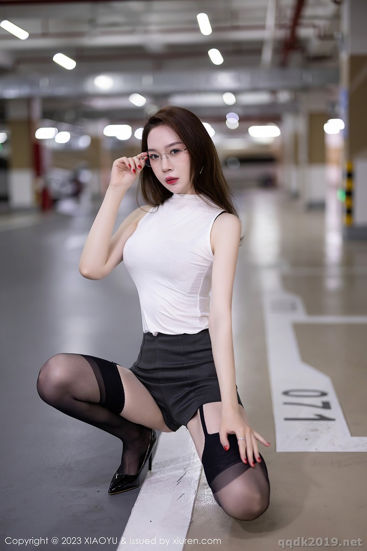 XiaoYu-Vol.1011-Meng-Xin-Yue-009.jpg