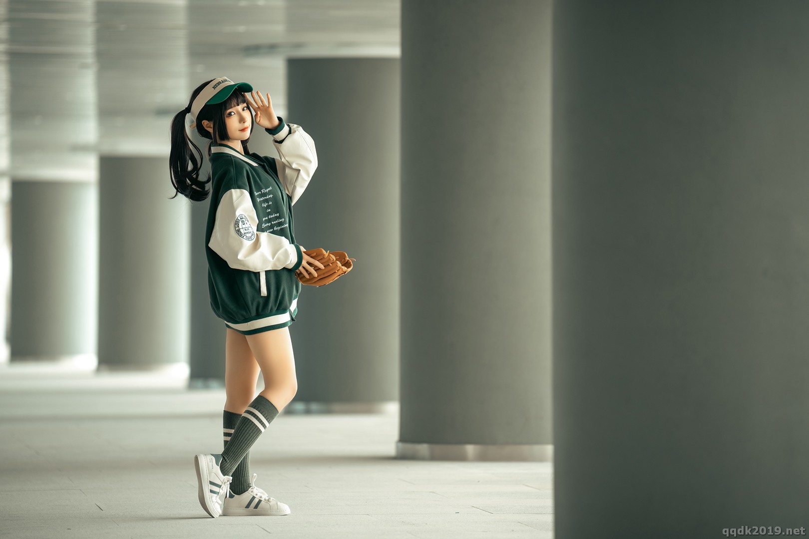 Coser-chunmomo-Baseball-Girl-041.jpg