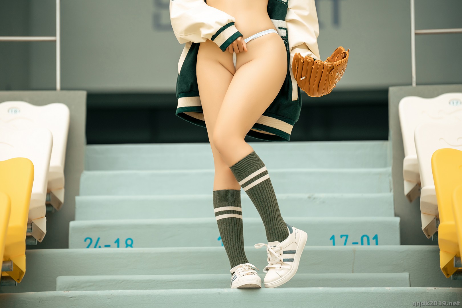 Coser-chunmomo-Baseball-Girl-033.jpg