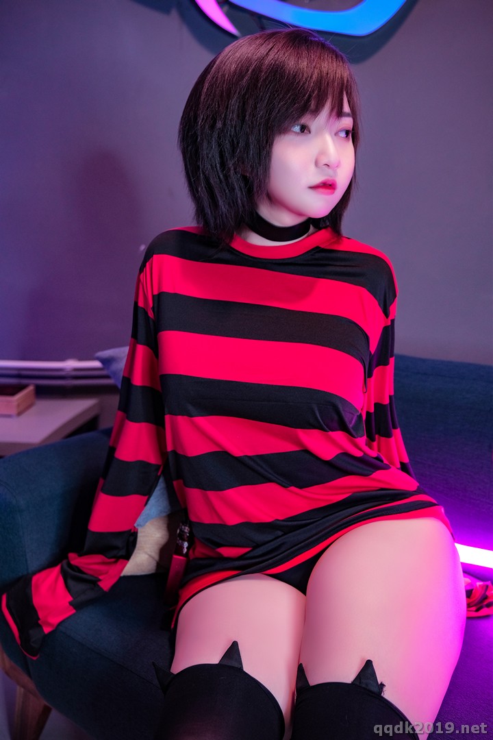 Coser-Potato-Godzilla-Emo-Girlfriend-003.jpg