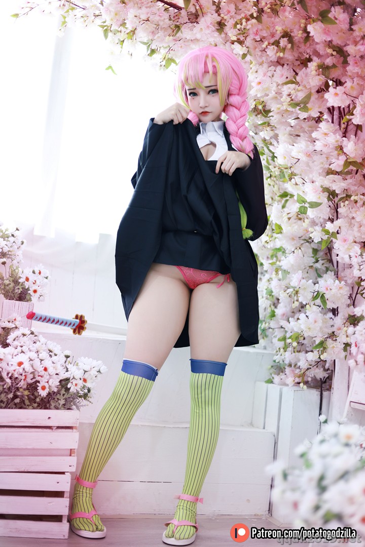 Coser-Potato-Godzilla-Mitsuri-Kanroji-016.jpg