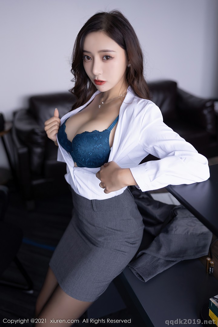 XIUREN-No.4304-Yanni-Wang-Xin-Yao-061.jpg