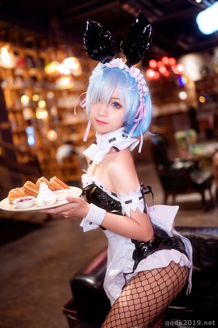 Coser-chunmomo-chunmomo-004.jpg