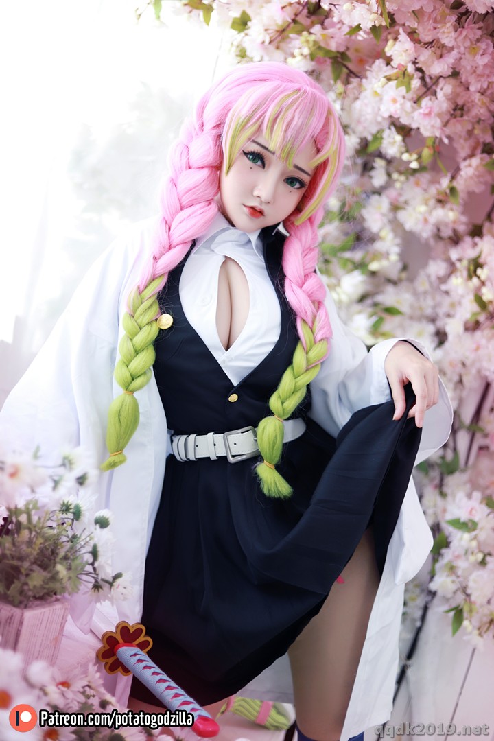 Coser-Potato-Godzilla-Mitsuri-Kanroji-008.jpg