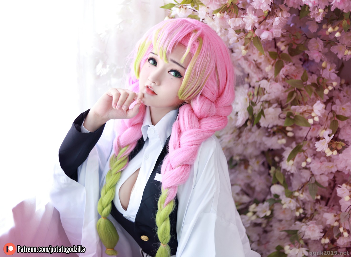 Coser-Potato-Godzilla-Mitsuri-Kanroji-023.jpg