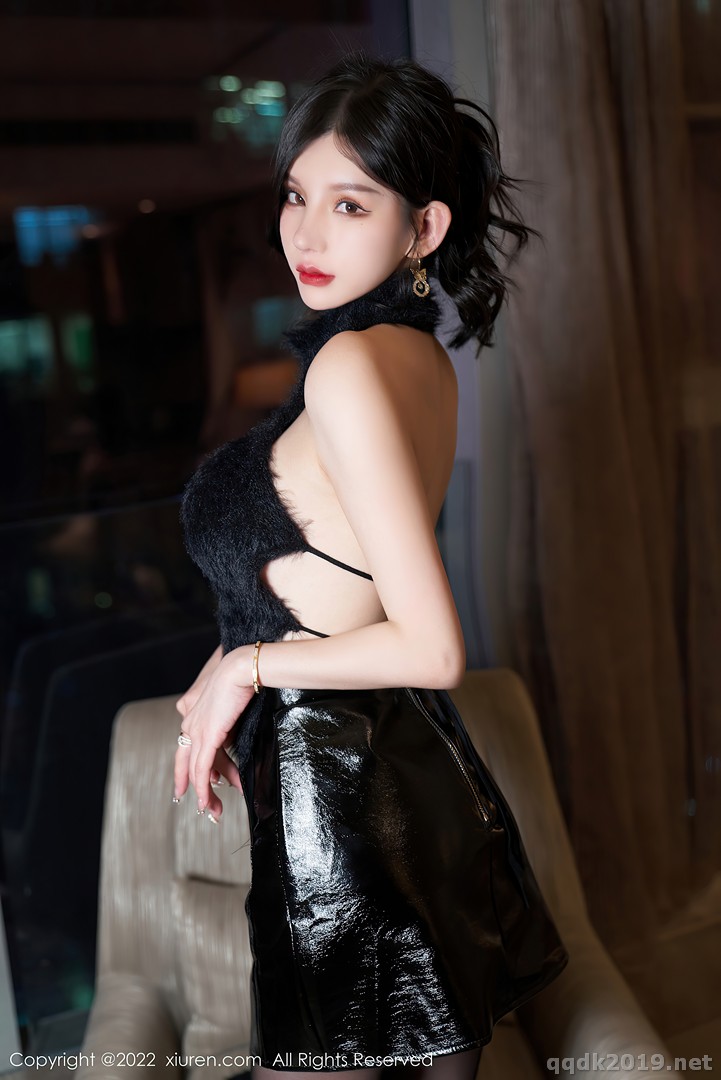 XIUREN-No.4437-Zhou-Yuxi-Sally-029.jpg