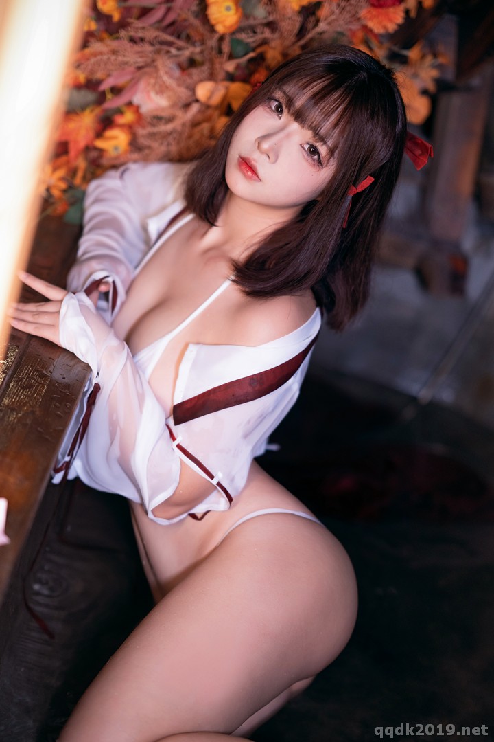 Coser-yuuhui-089.jpg