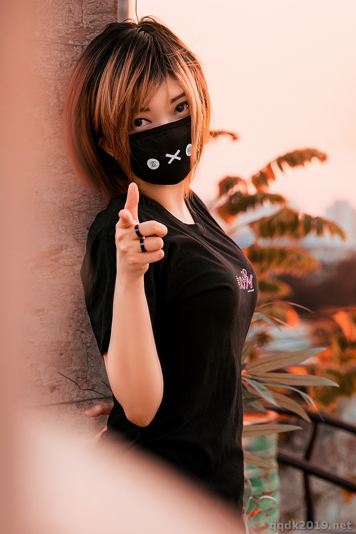 Coser-Potato-Godzilla-Casual-Outside-020.jpg