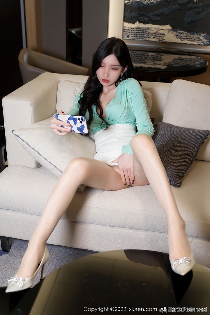 XIUREN-No.4951-Zhou-Yuxi-Sally-021.jpg