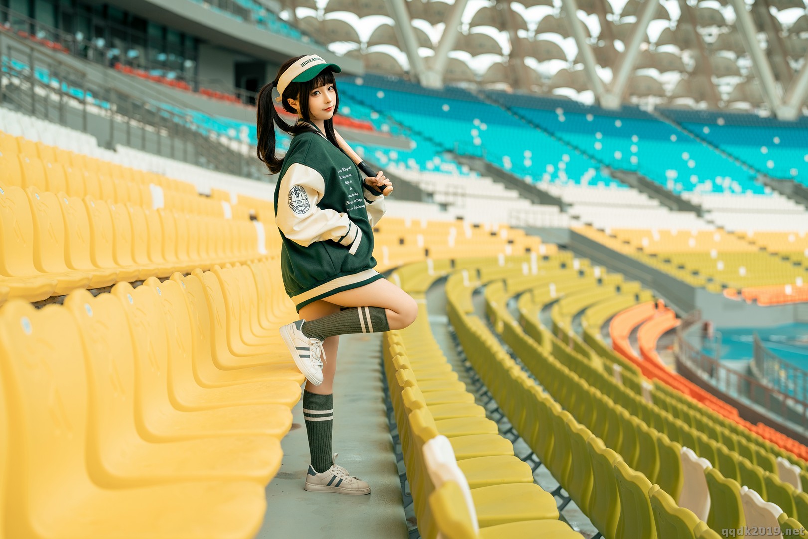 Coser-chunmomo-Baseball-Girl-008.jpg