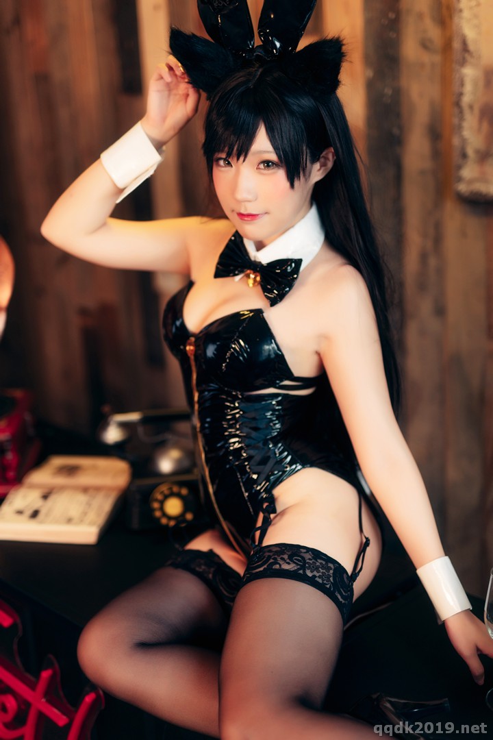 Coser-Mime-Atago-BUNNY-Azurlane-015.jpg