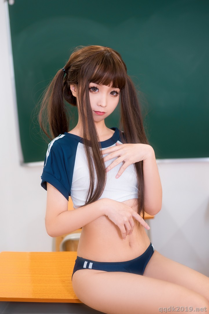 Coser-chunmomo-chunmomo-004.jpg