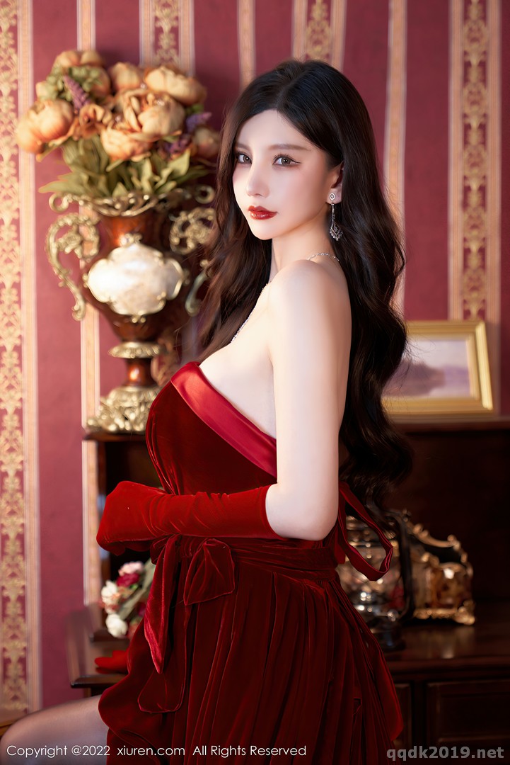 XIUREN-No.4909-Zhou-Yuxi-Sally-066.jpg