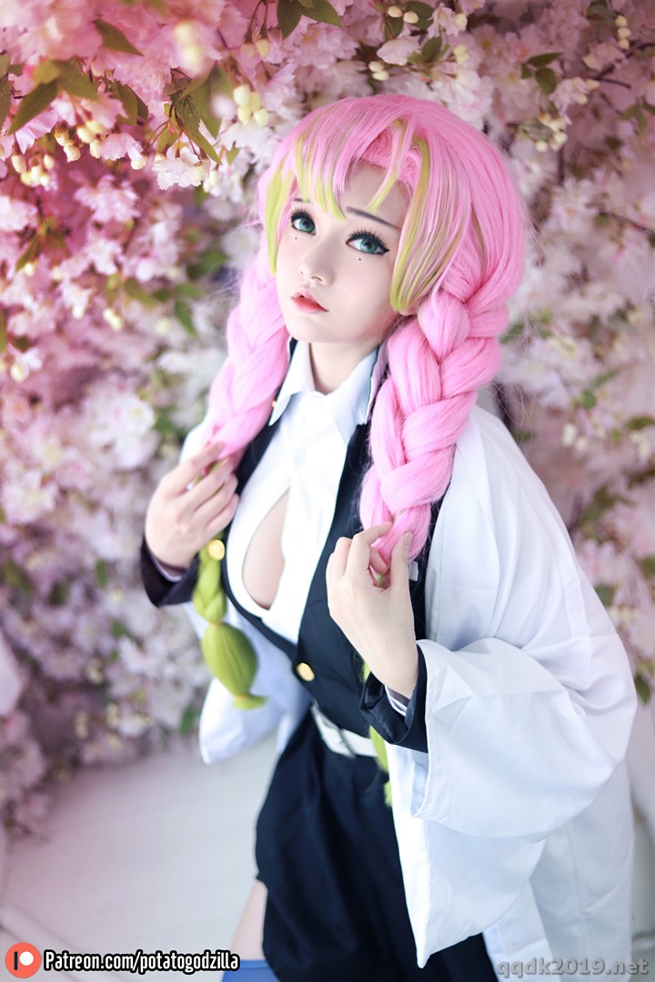 Coser-Potato-Godzilla-Mitsuri-Kanroji-005.jpg