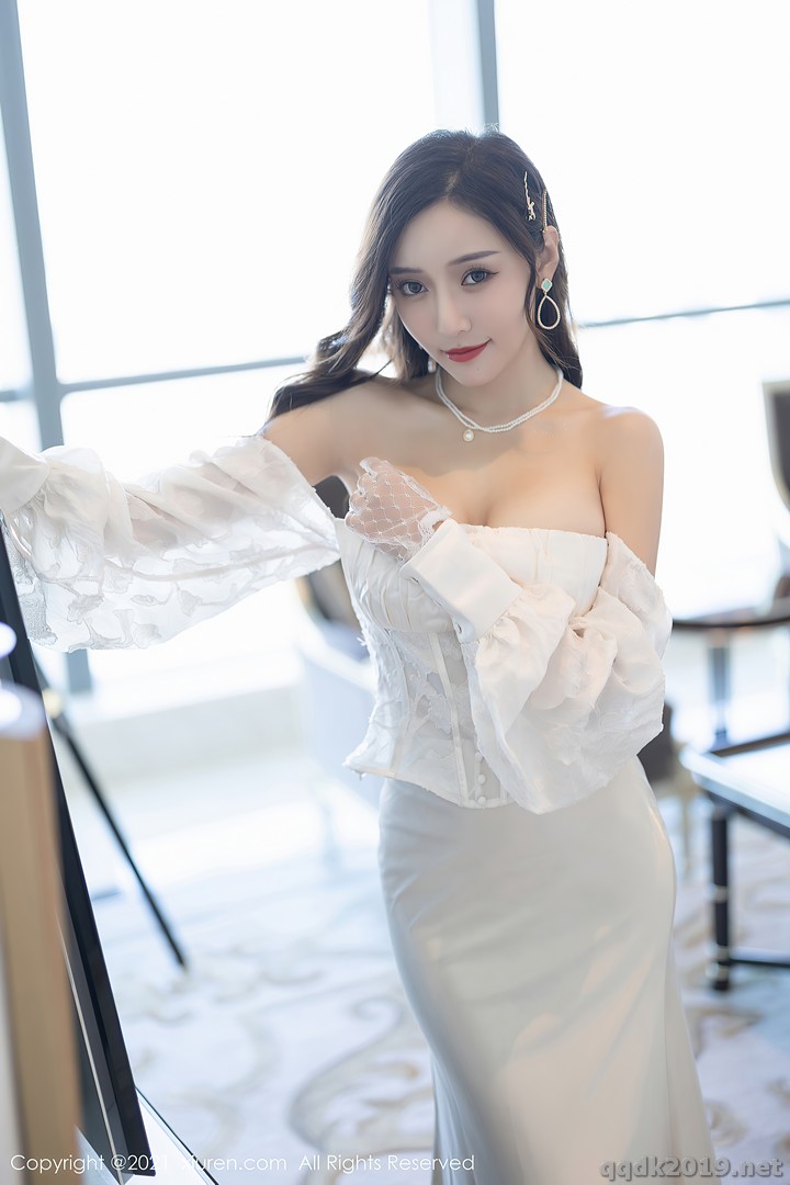 XIUREN-No.4136-Yanni-Wang-Xin-Yao-005.jpg