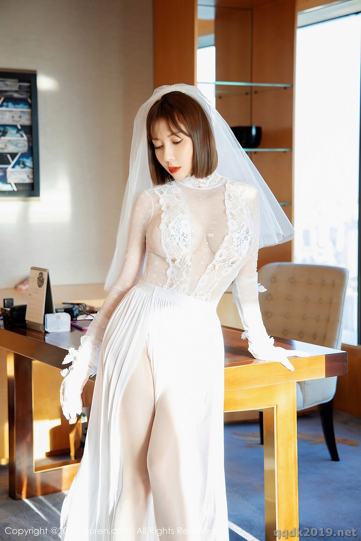 XIUREN-No.4200-Victoria-Guo-Er-003.jpg