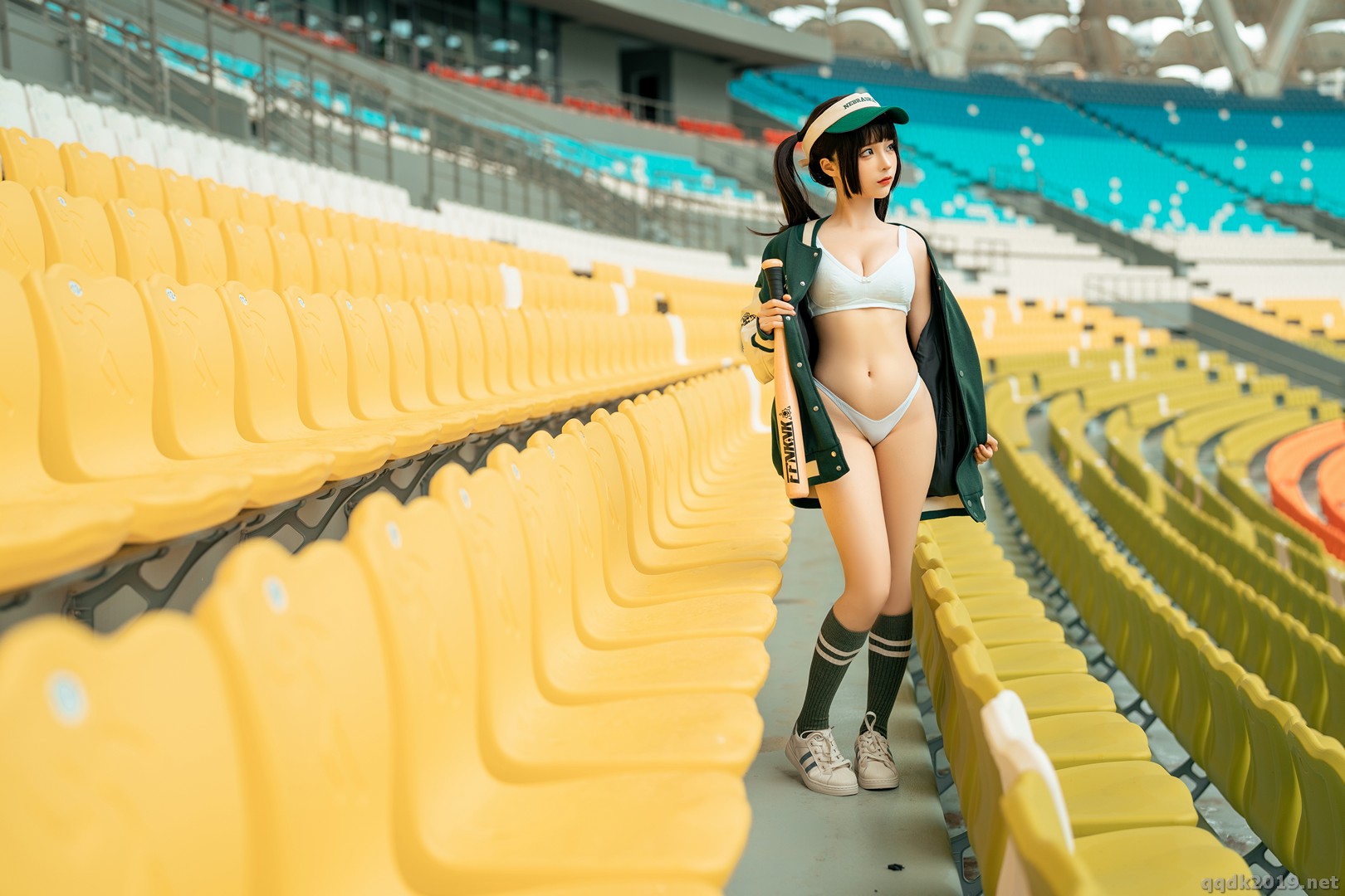 Coser-chunmomo-Baseball-Girl-013.jpg