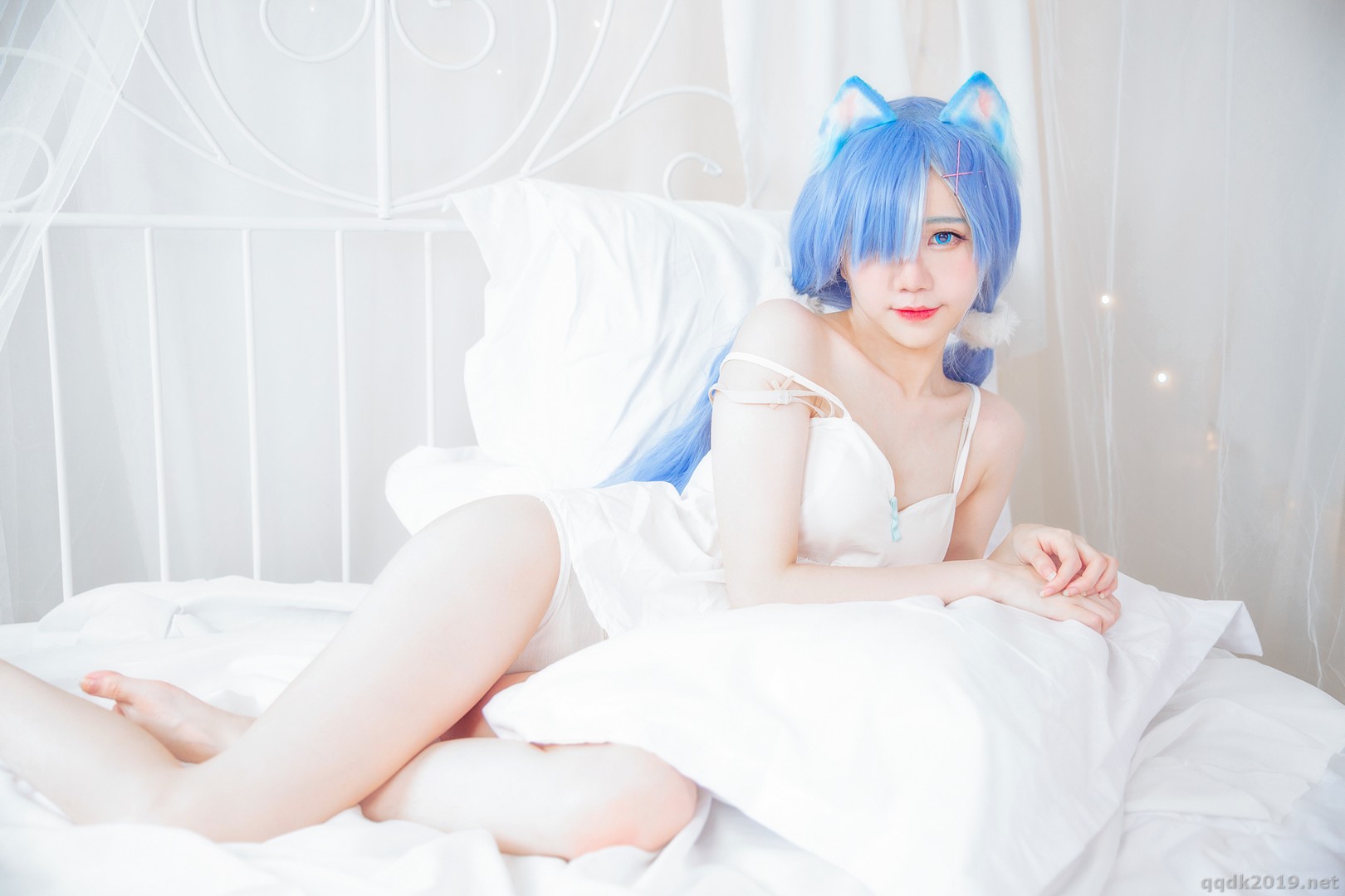 Coser-Sally-Sally-Dorasnow-ReZeroRem-White-Kitty-021.jpg