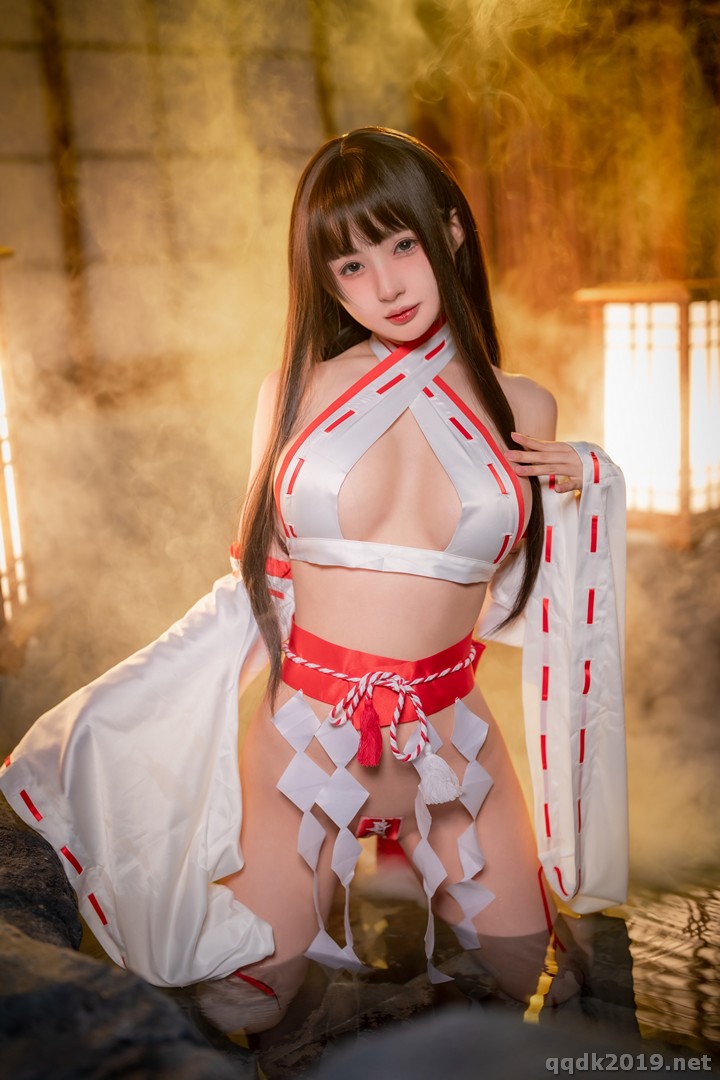 Coser-ying-jing-ning-ning-001.jpg