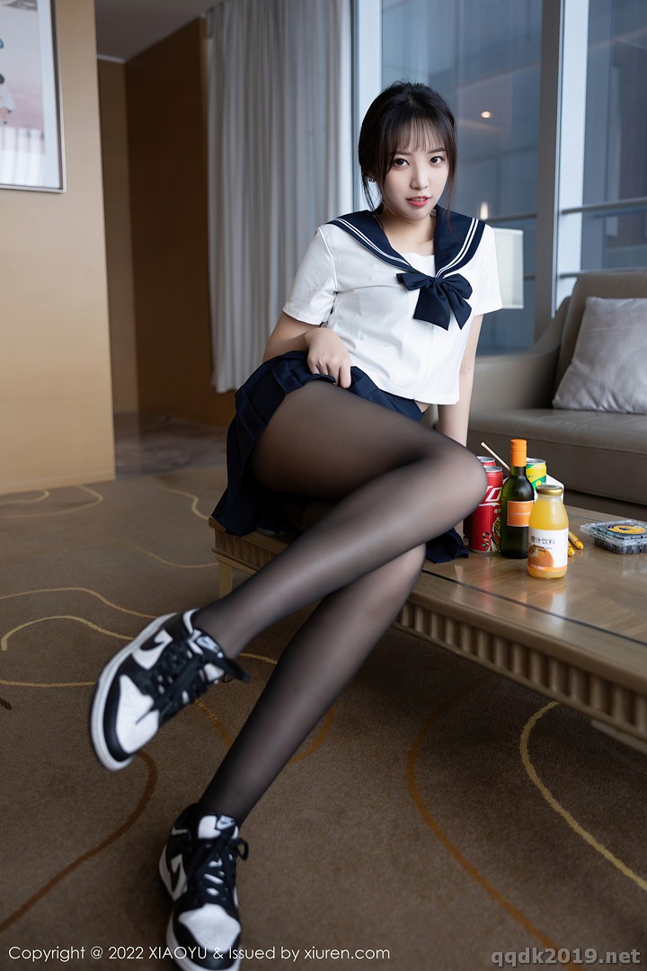 XiaoYu-Vol.794-Zheng-Ying-Shan-Bev-011.jpg