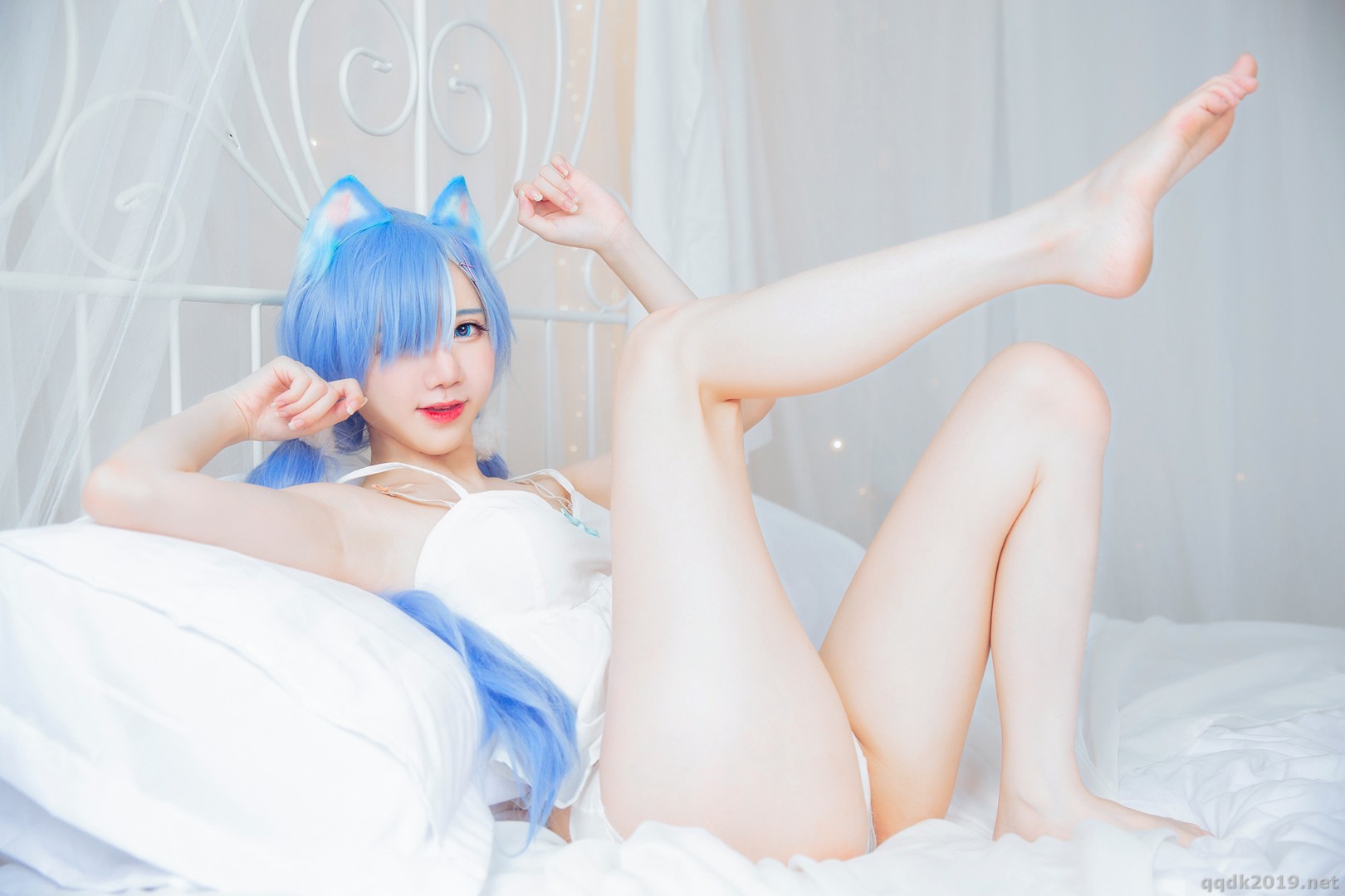 Coser-Sally-Sally-Dorasnow-ReZeroRem-White-Kitty-029.jpg